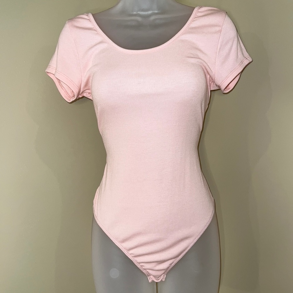 NWT A Love Like You South Moon Under Pink Short Sleeve Criss Cross Back Bodysuit